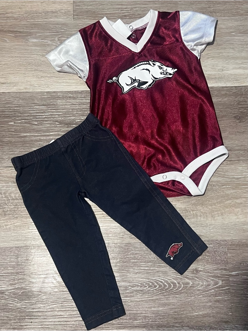 University of Arkansas Maroon Razorback Baby Bodysuit Pants Set football Jersey